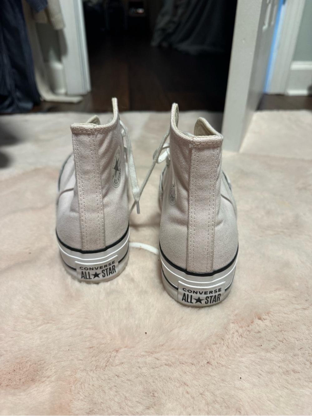 Light Pink Platform Converse - Picture 2 of 4